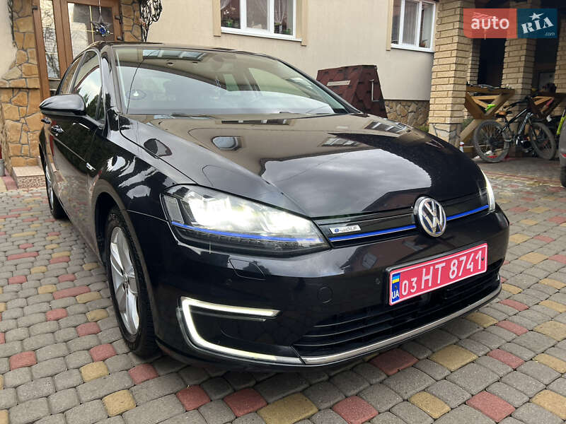 Хетчбек Volkswagen e-Golf 2016 в Львові
