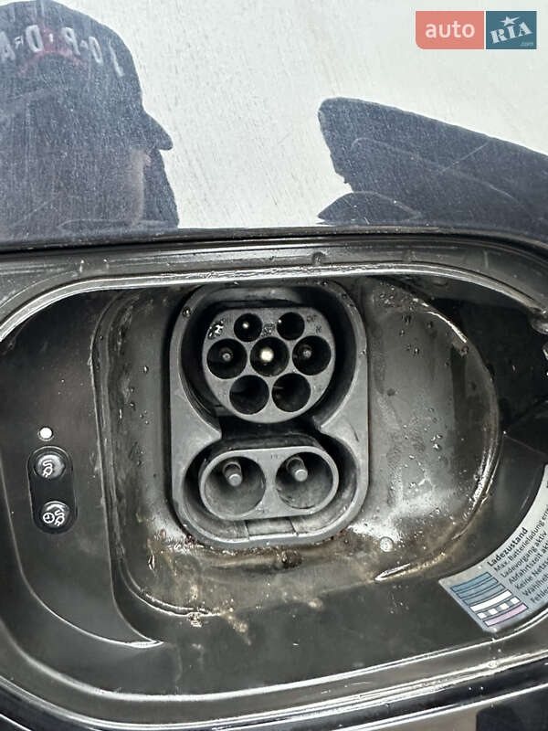 Хетчбек Volkswagen e-Golf 2014 в Тернополі фото 10 Хетчбек Volkswagen e-Golf 2014 в Тернополі