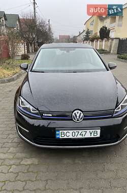Хэтчбек Volkswagen e-Golf 2016 в Львове
