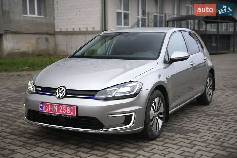 Хэтчбек Volkswagen e-Golf 2017 в Дубно