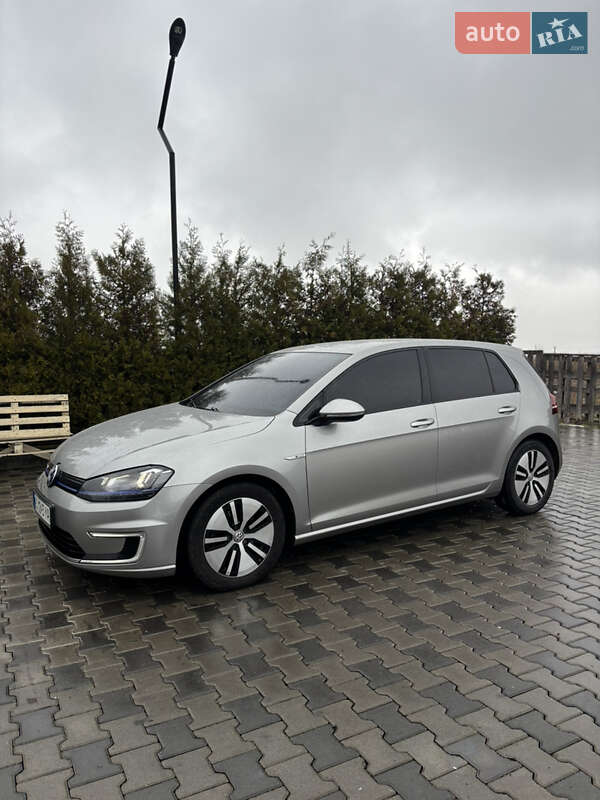 Хетчбек Volkswagen e-Golf 2015 в Іршаві фото 4 Хетчбек Volkswagen e-Golf 2015 в Іршаві