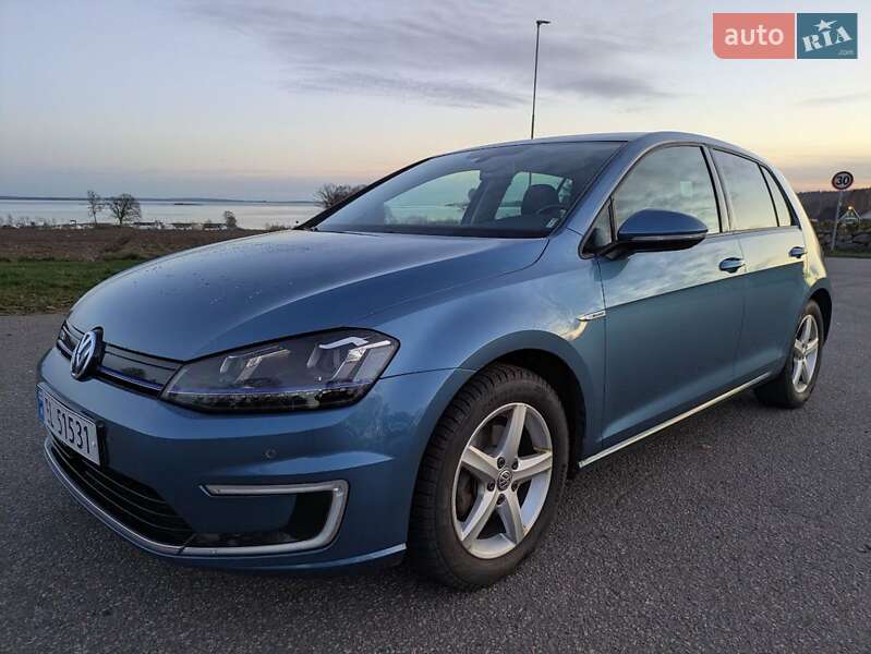 Хетчбек Volkswagen e-Golf 2014 в Луцьку