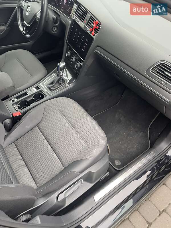 Хетчбек Volkswagen e-Golf 2019 в Хмельницькому