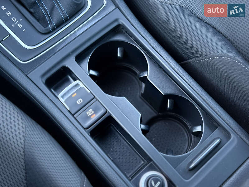 Хэтчбек Volkswagen e-Golf 2018 в Ковеле