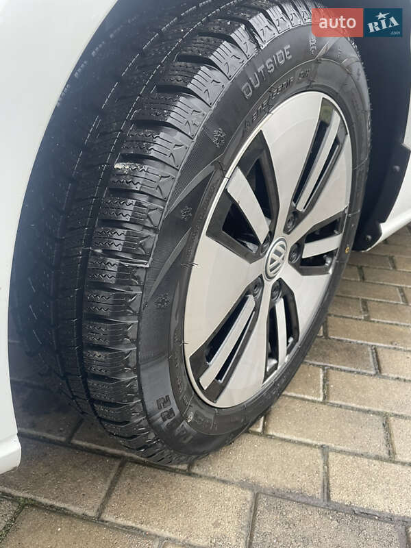 Хетчбек Volkswagen e-Golf 2020 в Луцьку
