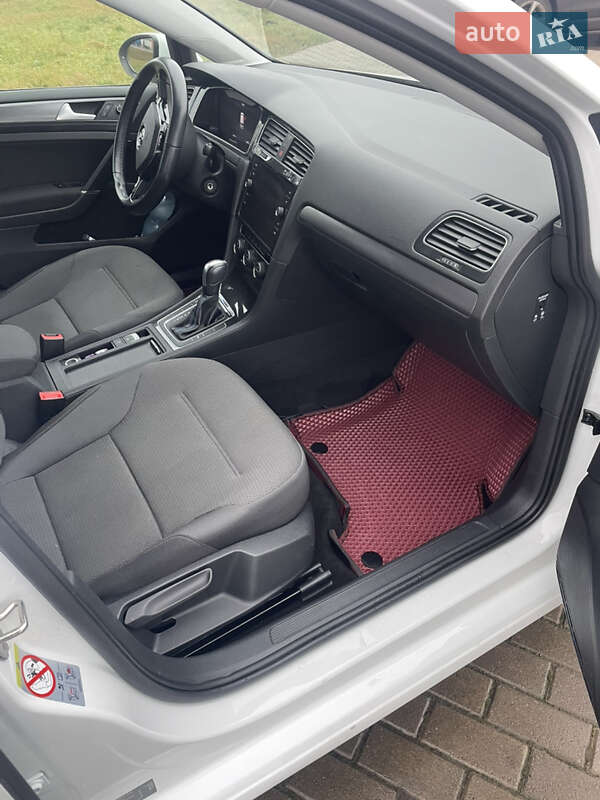 Хетчбек Volkswagen e-Golf 2020 в Луцьку