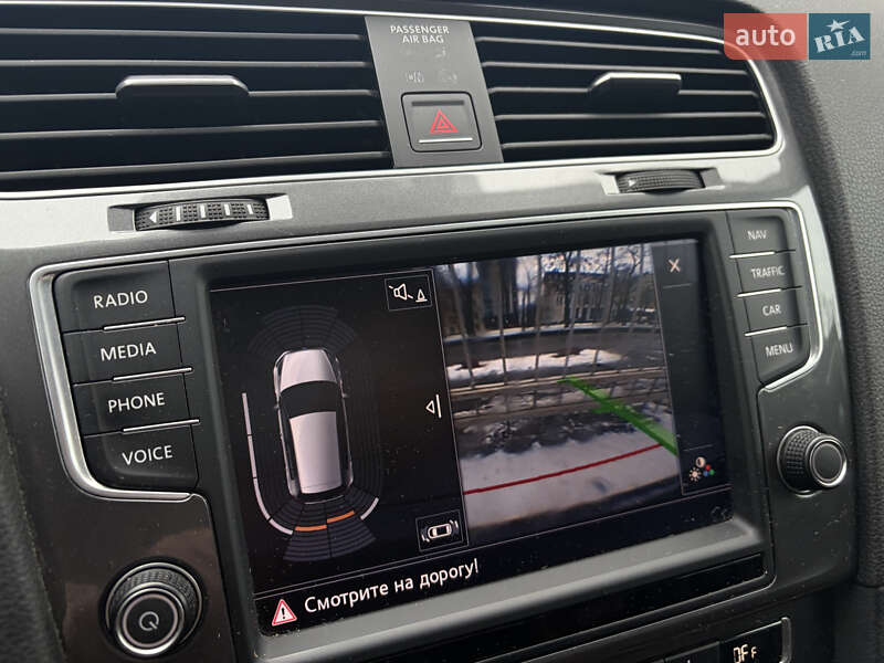 Хетчбек Volkswagen e-Golf 2016 в Києві