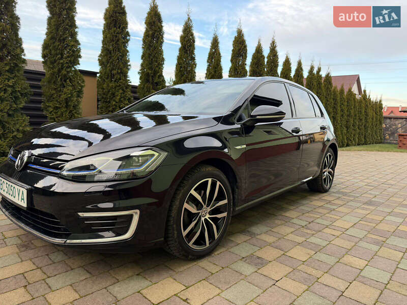 Хэтчбек Volkswagen e-Golf 2019 в Львове