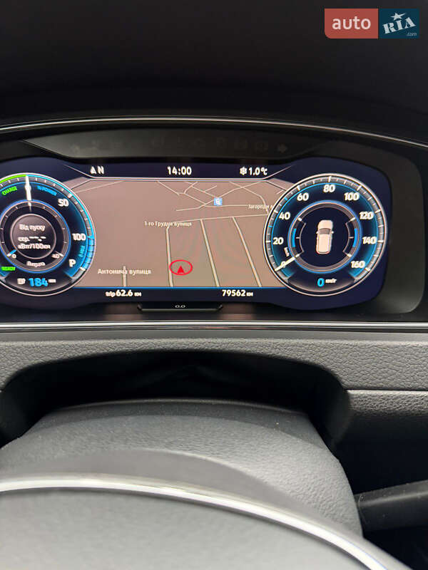 Хэтчбек Volkswagen e-Golf 2019 в Львове