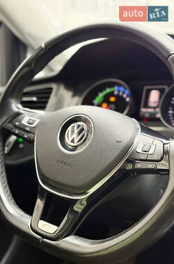 Хэтчбек Volkswagen e-Golf 2016 в Ровно