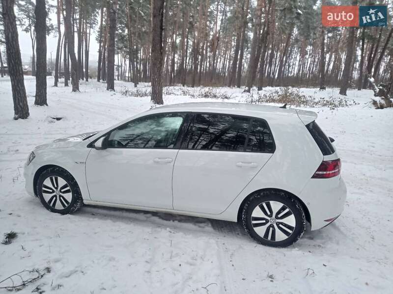 Хетчбек Volkswagen e-Golf 2014 в Житомирі