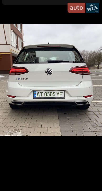 Хетчбек Volkswagen e-Golf 2019 в Івано-Франківську