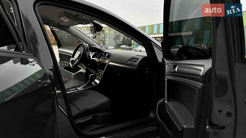 Хетчбек Volkswagen e-Golf 2020 в Хмельницькому