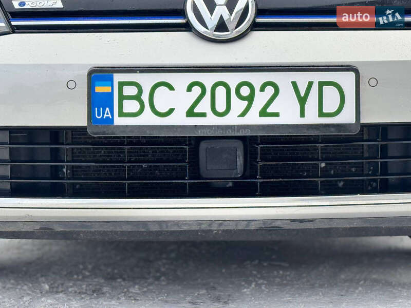 Хэтчбек Volkswagen e-Golf 2017 в Трускавце