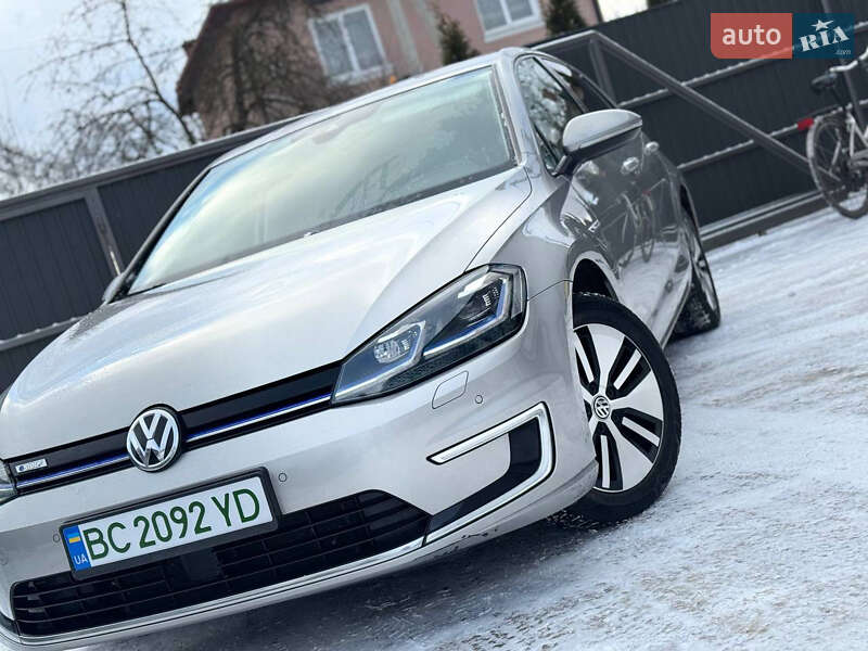 Хэтчбек Volkswagen e-Golf 2017 в Трускавце