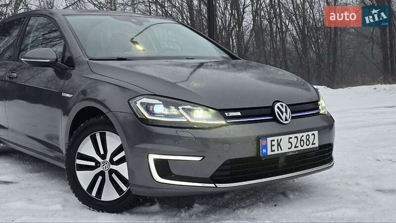 Хетчбек Volkswagen e-Golf 2017 в Кам'янець-Подільському