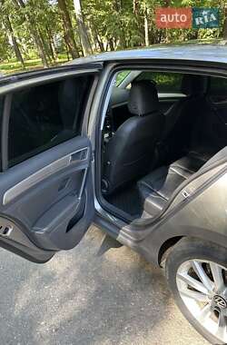 Хэтчбек Volkswagen e-Golf 2015 в Черновцах