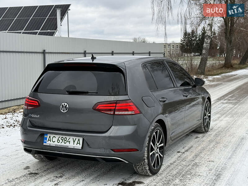 Хетчбек Volkswagen e-Golf 2018 в Володимирі фото 9 Хетчбек Volkswagen e-Golf 2018 в Володимирі