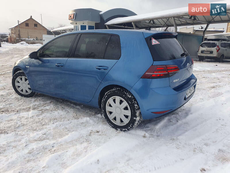 Хетчбек Volkswagen e-Golf 2016 в Києві фото 5 Хетчбек Volkswagen e-Golf 2016 в Києві