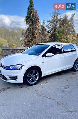 Хетчбек Volkswagen e-Golf 2019 в Умані