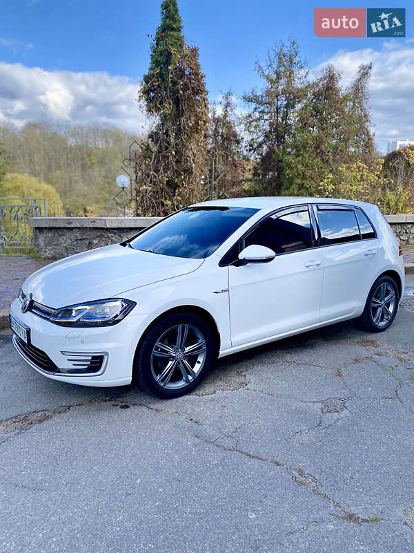 Volkswagen e-Golf 2019