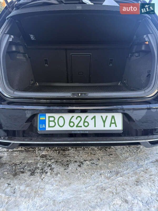 Хетчбек Volkswagen e-Golf 2018 в Тернополі фото 19 Хетчбек Volkswagen e-Golf 2018 в Тернополі