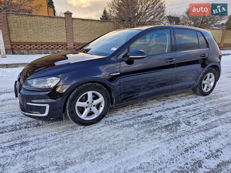 Хетчбек Volkswagen e-Golf 2015 в Луцьку
