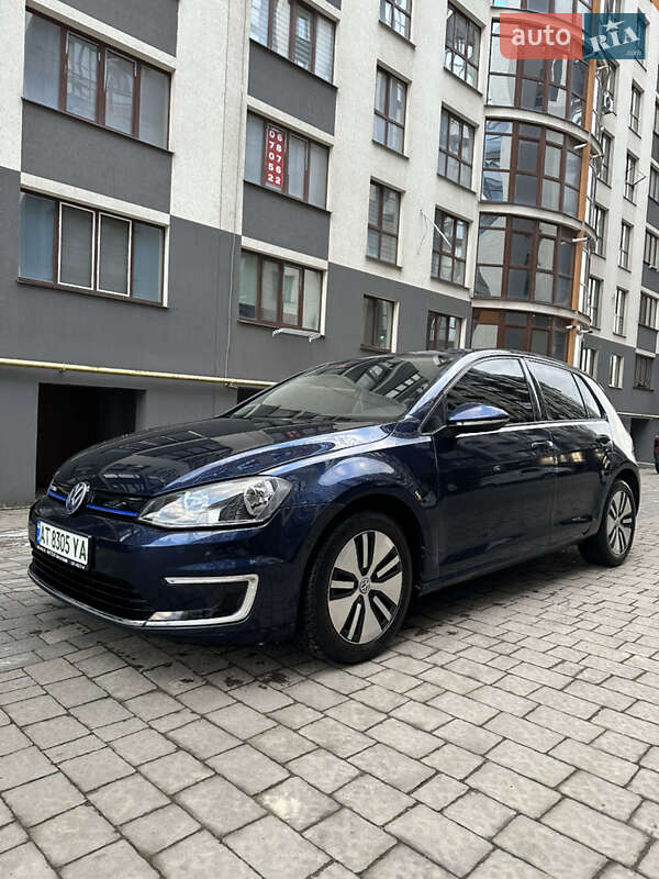 Хетчбек Volkswagen e-Golf 2015 в Івано-Франківську