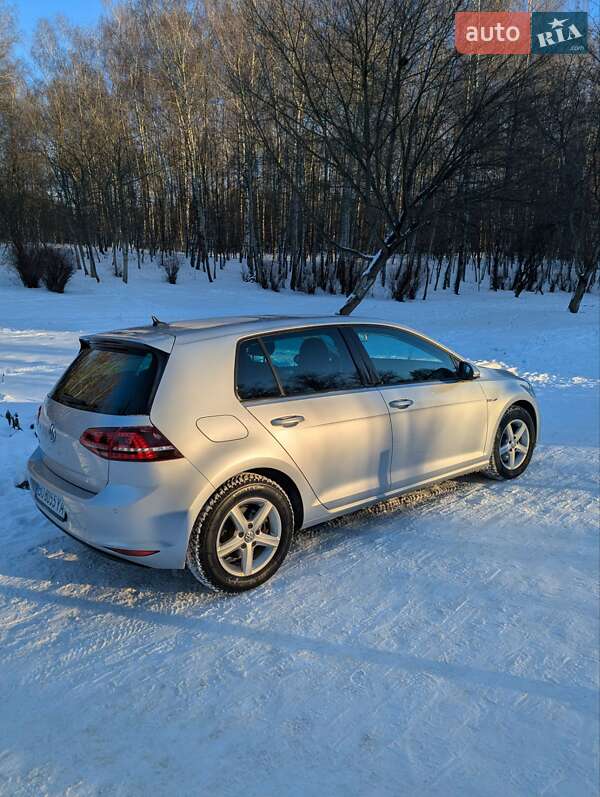 Хетчбек Volkswagen e-Golf 2016 в Тернополі фото 12 Хетчбек Volkswagen e-Golf 2016 в Тернополі
