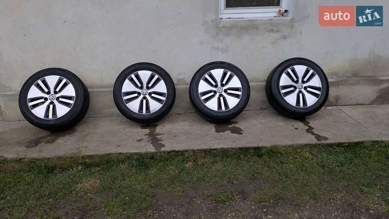 Хетчбек Volkswagen e-Golf 2016 в Тернополі фото 31 Хетчбек Volkswagen e-Golf 2016 в Тернополі