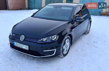 Хэтчбек Volkswagen e-Golf 2016 в Козельце
