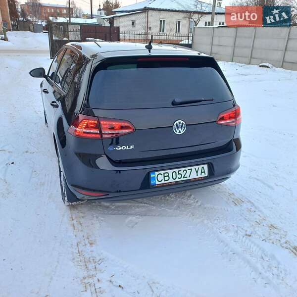 Хэтчбек Volkswagen e-Golf 2016 в Козельце