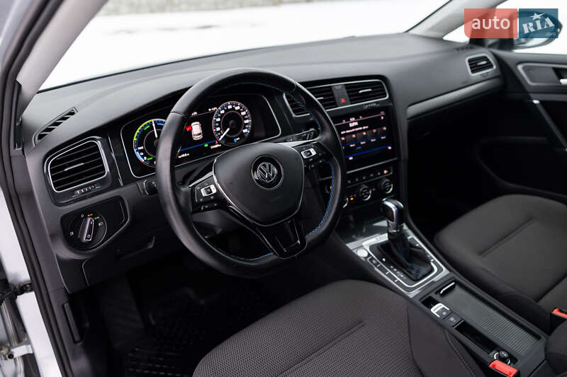 Хэтчбек Volkswagen e-Golf 2019 в Луцке фото 24 Хэтчбек Volkswagen e-Golf 2019 в Луцке