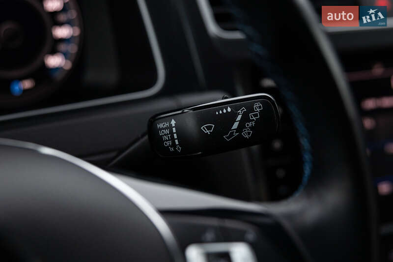 Хэтчбек Volkswagen e-Golf 2019 в Луцке фото 32 Хэтчбек Volkswagen e-Golf 2019 в Луцке