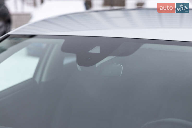 Хэтчбек Volkswagen e-Golf 2019 в Луцке фото 97 Хэтчбек Volkswagen e-Golf 2019 в Луцке