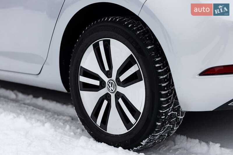Хэтчбек Volkswagen e-Golf 2019 в Луцке фото 103 Хэтчбек Volkswagen e-Golf 2019 в Луцке