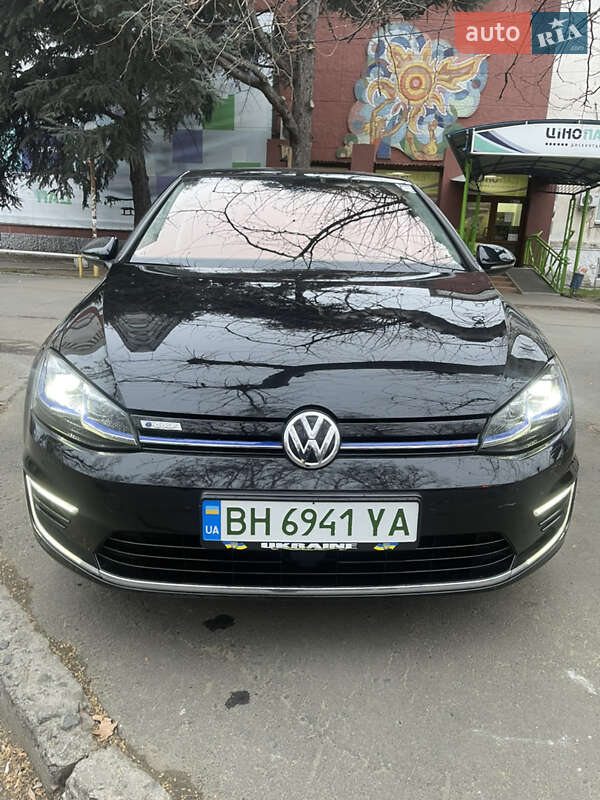 Хэтчбек Volkswagen e-Golf 2019 в Одессе фото 74 Хэтчбек Volkswagen e-Golf 2019 в Одессе