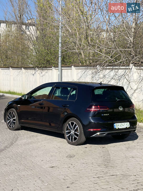 Хэтчбек Volkswagen e-Golf 2019 в Одессе фото 67 Хэтчбек Volkswagen e-Golf 2019 в Одессе