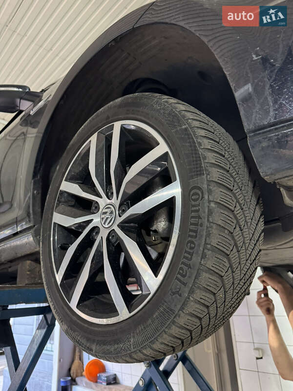 Хэтчбек Volkswagen e-Golf 2019 в Одессе фото 31 Хэтчбек Volkswagen e-Golf 2019 в Одессе