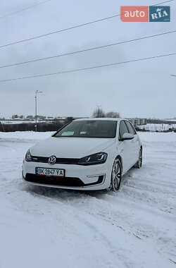 Хэтчбек Volkswagen e-Golf 2014 в Ровно