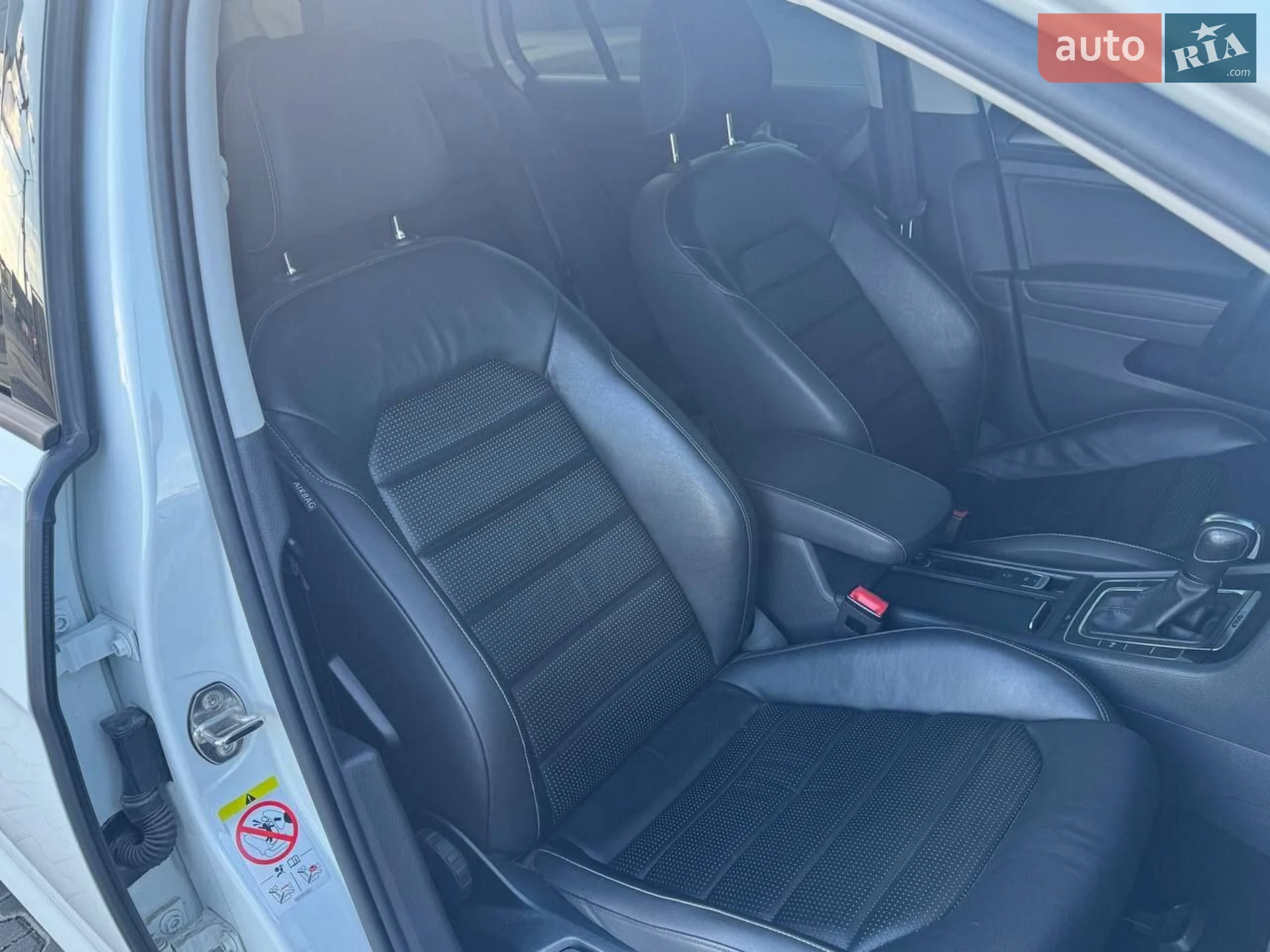 2020 Volkswagen Golf - мініатюра 5