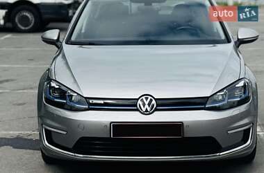 Хетчбек Volkswagen e-Golf 2017 в Ужгороді