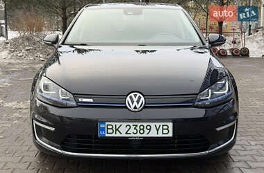 Хетчбек Volkswagen e-Golf 2015 в Рівному