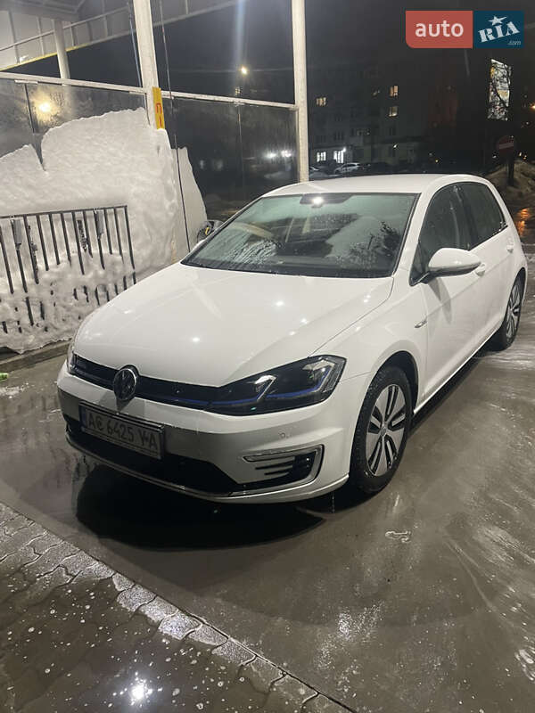 Хэтчбек Volkswagen e-Golf 2020 в Луцке