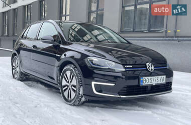 Хэтчбек Volkswagen e-Golf 2017 в Львове