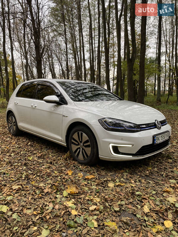 Volkswagen e-Golf 2017