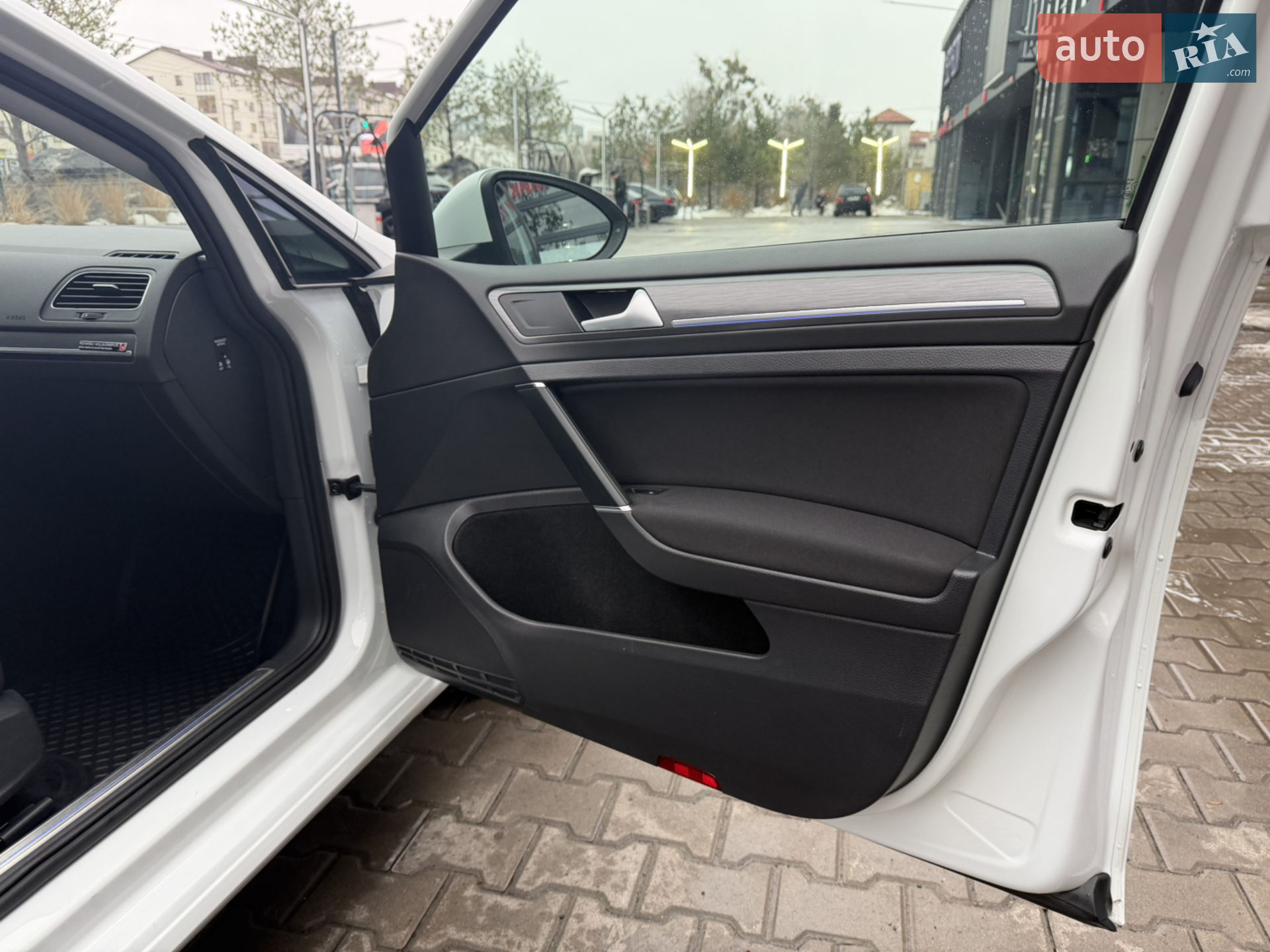 2017 Volkswagen Golf - мініатюра 44