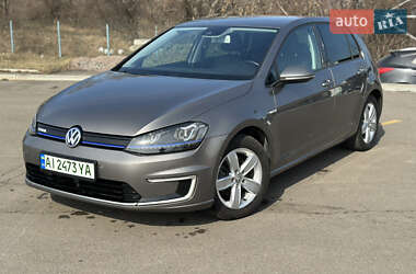 Хэтчбек Volkswagen e-Golf 2014 в Киеве