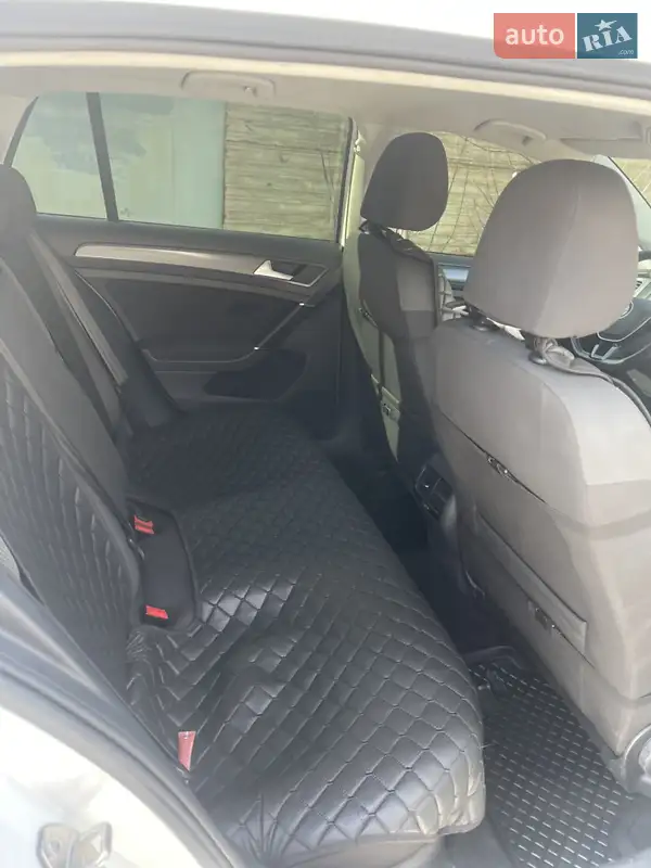 Volkswagen e-Golf 2017 VIN WVWZZZAUZJW907002 фото оголошення 9 з 39