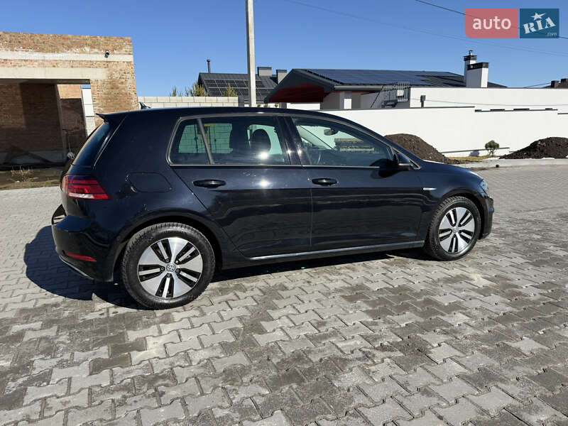 Хэтчбек Volkswagen e-Golf 2018 в Ровно